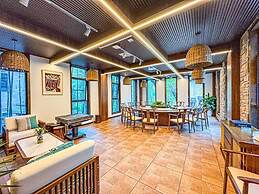 White Magpie Mountain Residence