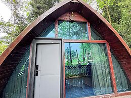 White Magpie Mountain Residence