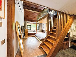 White Magpie Mountain Residence