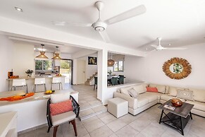 Pantaros Luxury Villas with pool