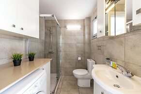Pantaros Luxury Villas with pool