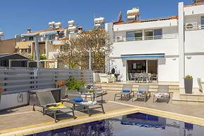 Pantaros Luxury Villas with pool