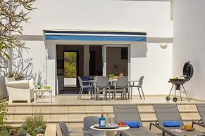 Pantaros Luxury Villas with pool