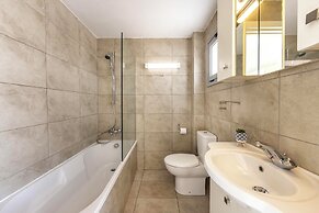 Pantaros Luxury Villas with pool