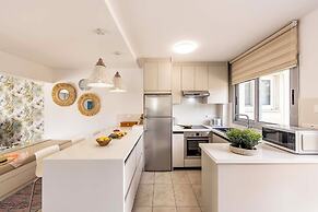 Pantaros Luxury Villas with pool