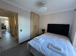 Villa Italia 836 by Ctha
