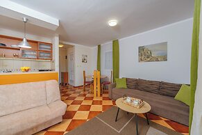 Spin Apartments