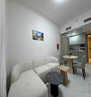 Luxury Apartment with Pool Gym