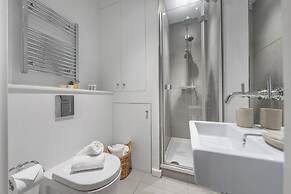Chic 1BR Close to Tower & Thames