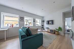 Chic 1BR Close to Tower & Thames