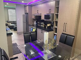 Modern Masterpiece 7 Bedroom Home