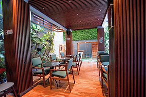 Hebe Hotel Hostel & Hospitality Network
