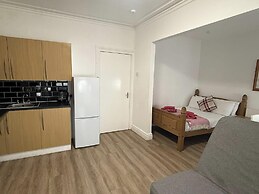 Blackpool - Apartment - Sleeps 6- Coastal Stay