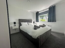 Family - Garden - Parking - Wifi - Sleeps 5