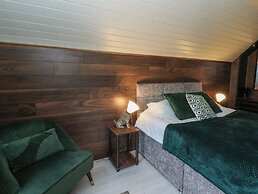 Glamping Tri Pod 2 - Gower