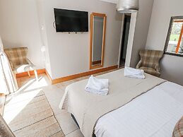 Oak Tree Cottage - Gower