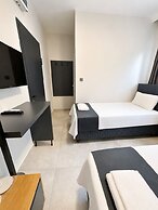 Kaya Hotel