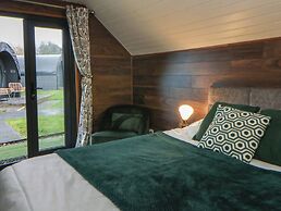 Glamping Tri Pod 6 - Gower