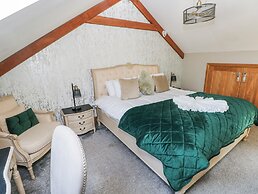 Rose Apartment - Gower