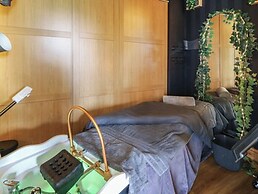 Glamping Pod 10 - Gower