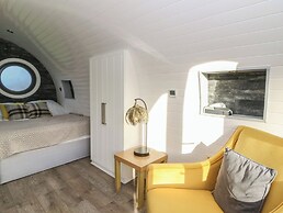 Glamping Pod 10 - Gower