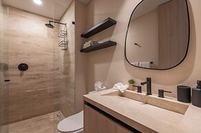 Corasol Modern Apt with Terrace
