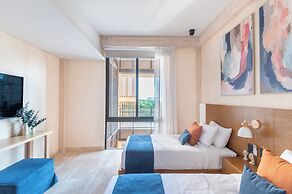 Corasol Modern Apt with Terrace