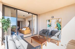 Corasol Modern Apt with Terrace