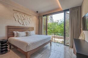 Corasol Modern Apt with Terrace