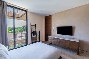 Corasol Modern Apt with Terrace