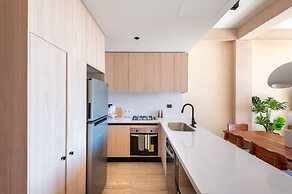 Corasol Modern Apt with Terrace