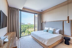 Corasol Modern Apt with Terrace