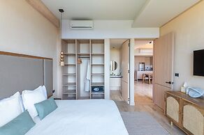 Corasol Modern Apt with Terrace