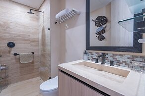 Corasol Modern Apt with Terrace