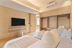 Corasol Modern Apt with Terrace