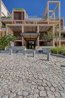 Corasol Modern Apt with Terrace