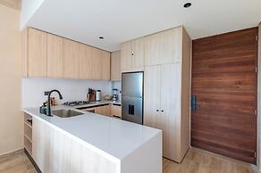Corasol Modern Apt with Terrace