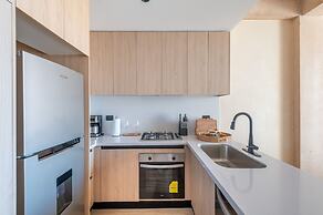 Corasol Modern Apt with Terrace