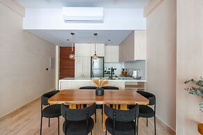 Corasol Modern Apt with Terrace