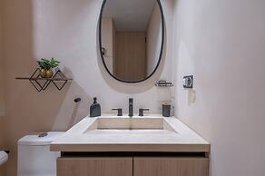 Corasol Modern Apt with Terrace