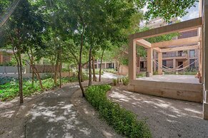 Corasol Modern Apt with Terrace