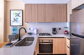 Corasol Modern Apt with Terrace