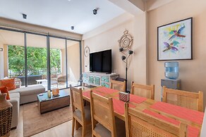 Corasol Modern Apt with Terrace