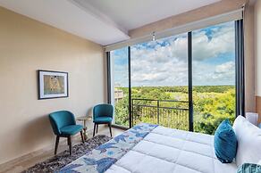 Corasol Modern Apt with Terrace