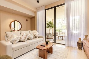 Corasol Modern Apt with Terrace