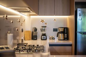 Corasol Modern Apt with Terrace