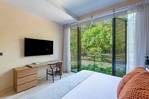 Corasol Modern Apt with Terrace