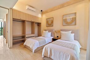 Corasol Modern Apt with Terrace