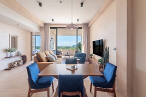 Corasol Modern Apt with Terrace