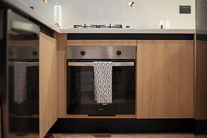 Corasol Modern Apt with Terrace